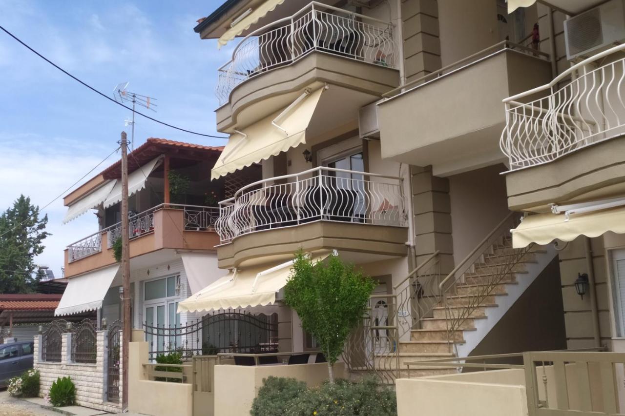 Ofrinio Central Apartments Exterior foto